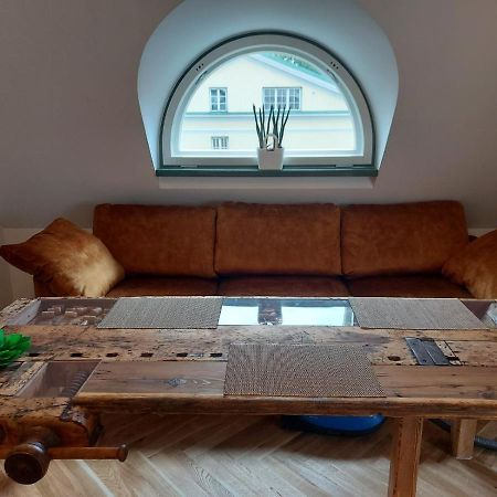 Modern History Apartment Tallinn Eksteriør bilde