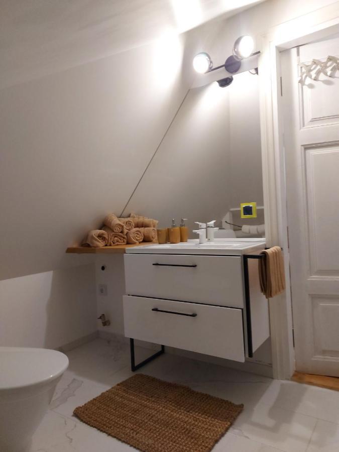 Modern History Apartment Tallinn Eksteriør bilde