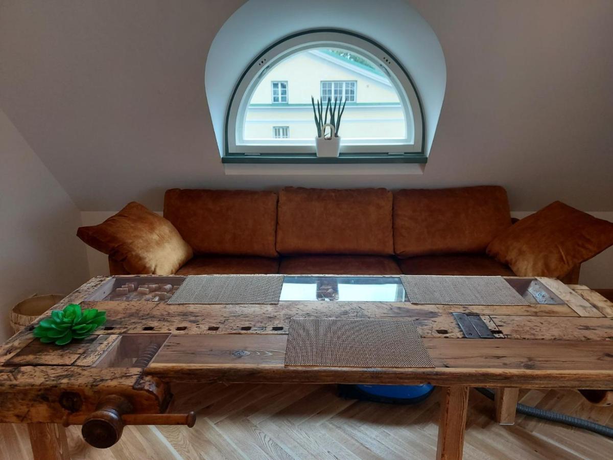 Modern History Apartment Tallinn Eksteriør bilde