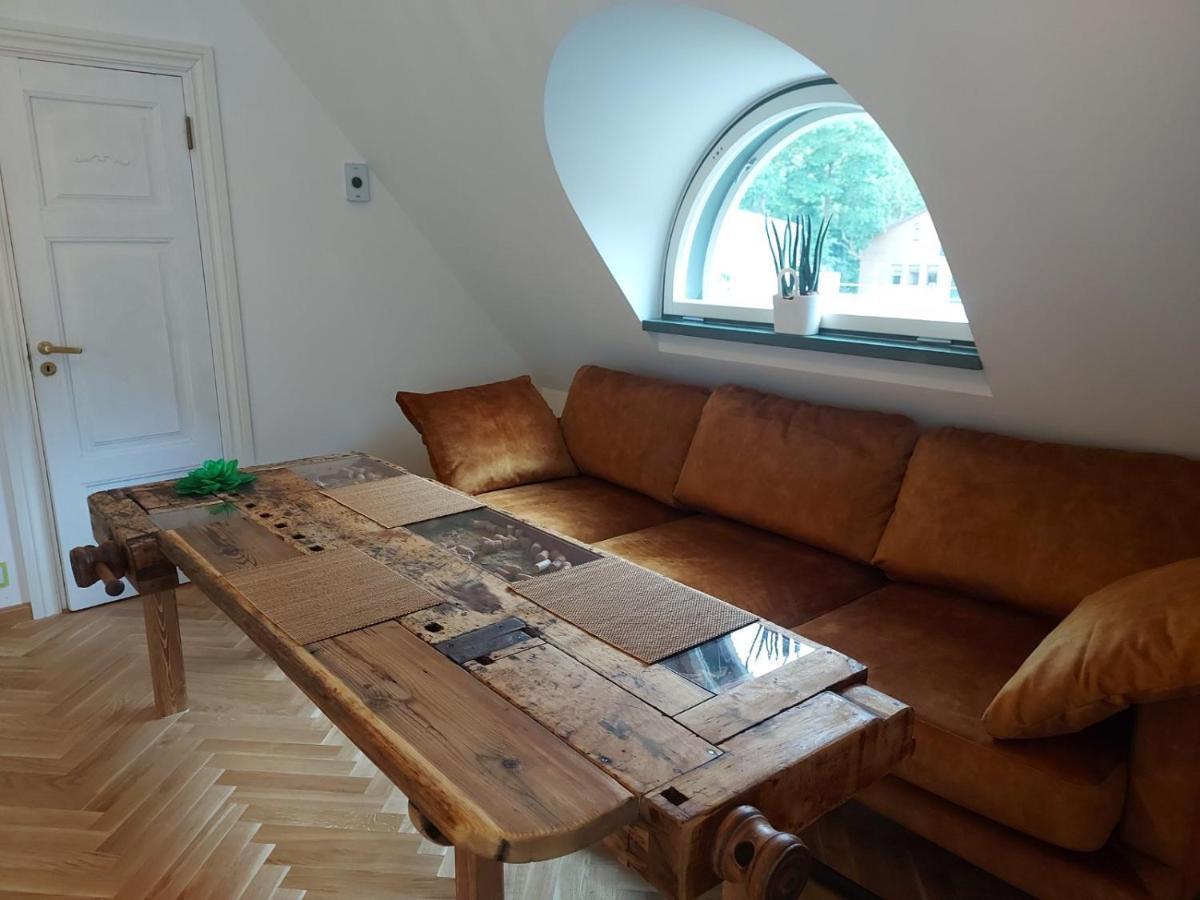 Modern History Apartment Tallinn Eksteriør bilde