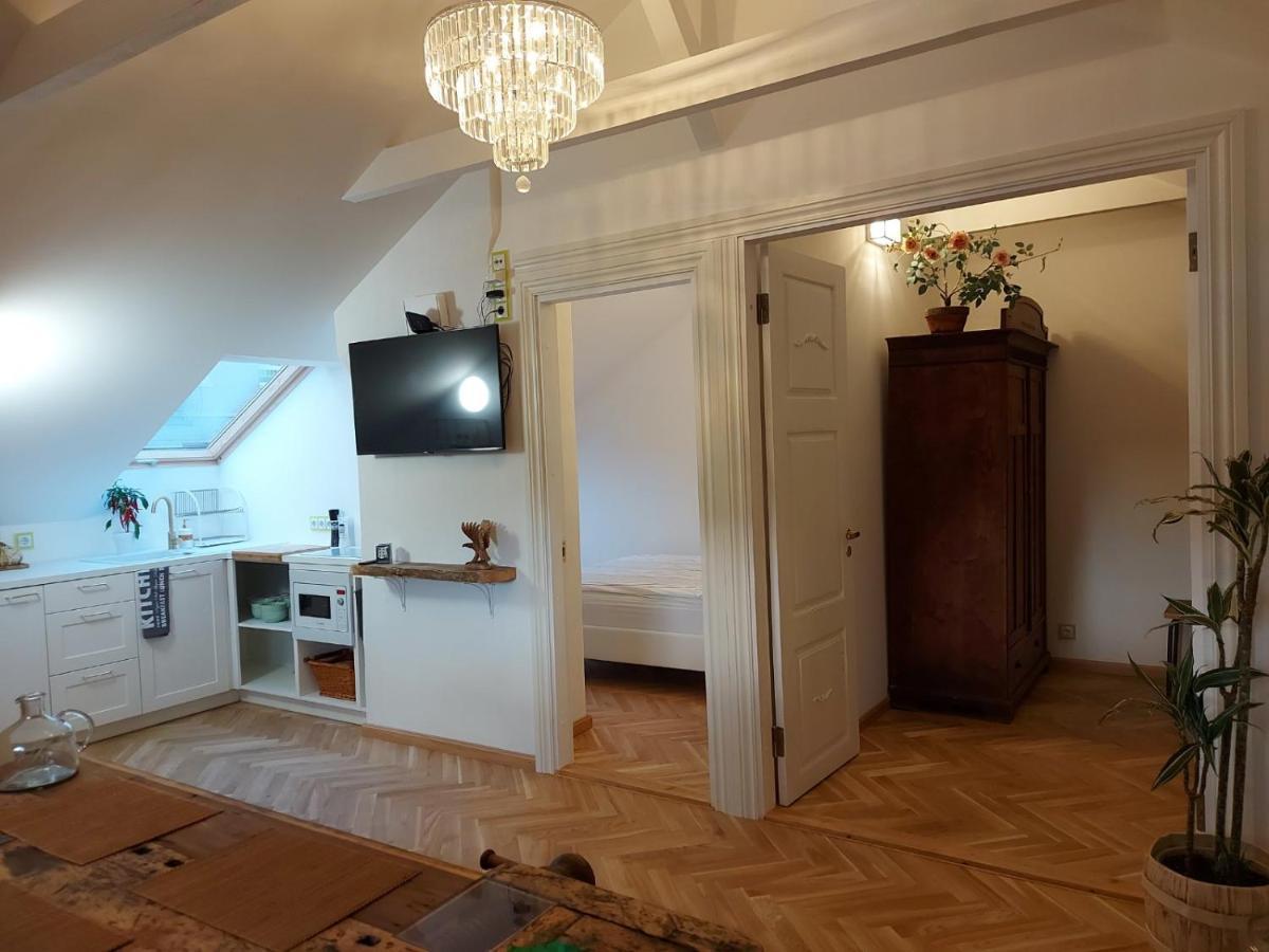 Modern History Apartment Tallinn Eksteriør bilde