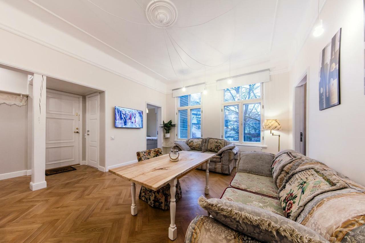 Modern History Apartment Tallinn Eksteriør bilde