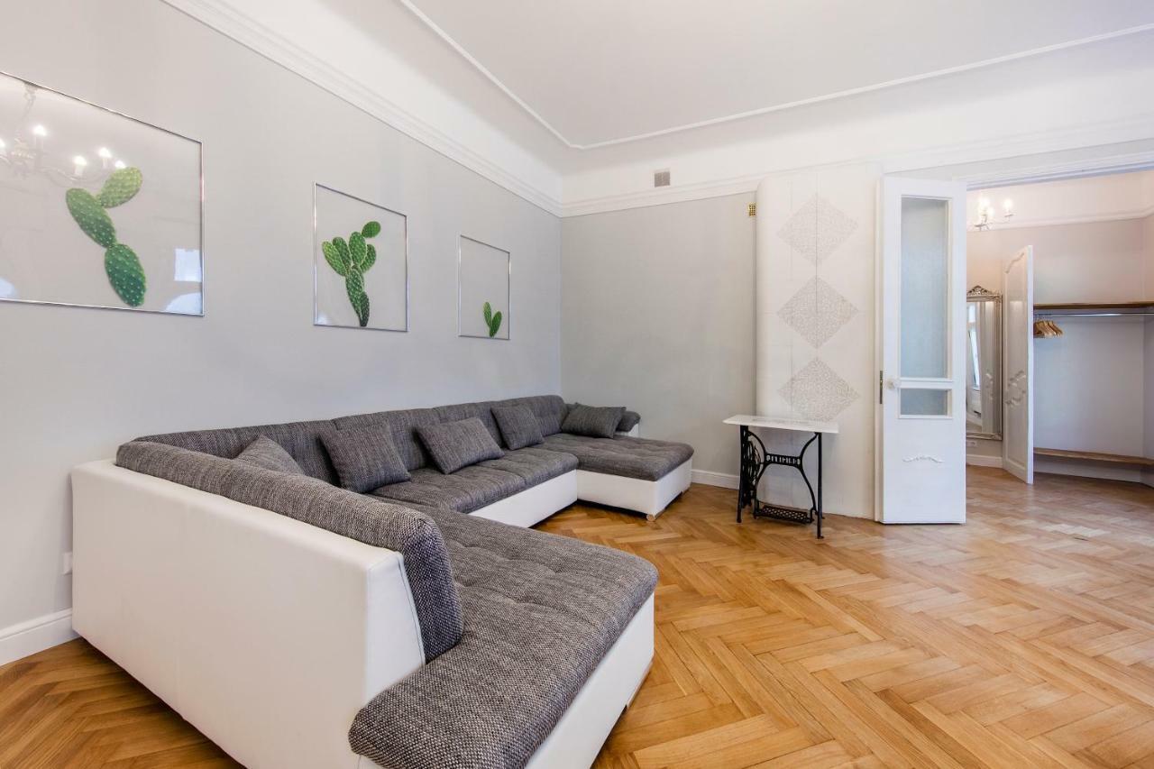 Modern History Apartment Tallinn Eksteriør bilde