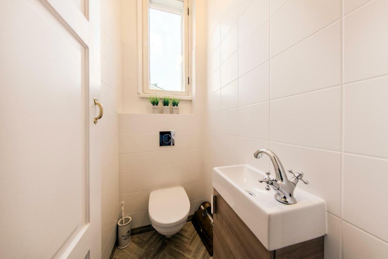 Modern History Apartment Tallinn Eksteriør bilde