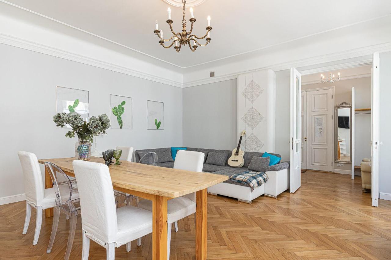 Modern History Apartment Tallinn Eksteriør bilde